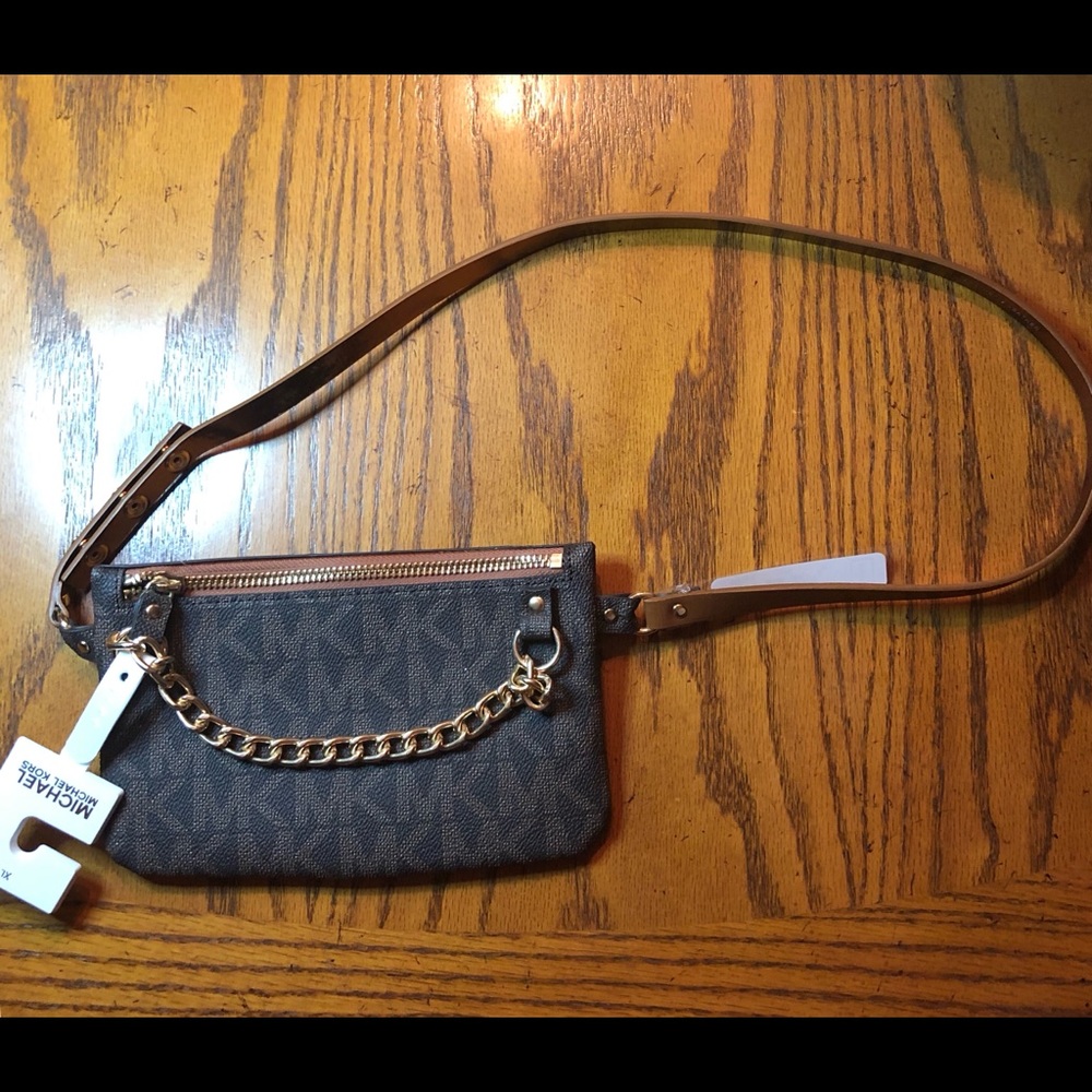 MICHAEL Michael Kors Fanny Pack (CHOXL) 554131C